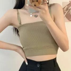 [오노마] ONM 쿨샵 여성 슬림핏 골지라인 크롭나시 내장캡 민소매티