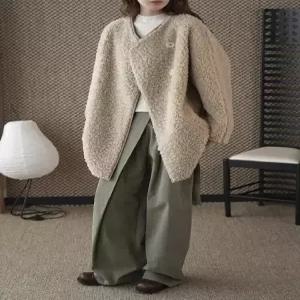 울 뽀글이 세무 사선단추 감각의 모피 코트 여성패션 DL4