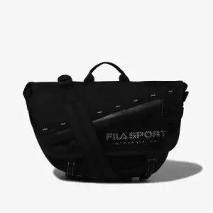 [휠라]테크 스몰 메신저백 FS3BCG1007X_BLK 735205