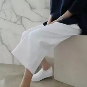 아트박스/신상오픈런 여성 여름 필수 아이템 편안한 린넨 크롭 바지