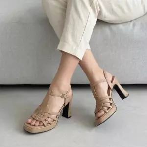 [신꼬가]10CM 발편한 키높이 여자 여름 가보시 샌들