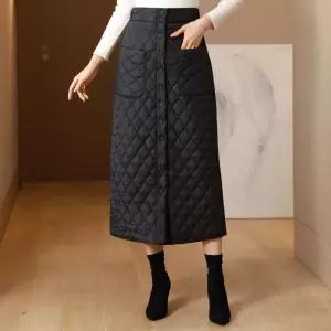 여성패션 니트 스커트 바람막이 방한 무릎 보호 롱 겨울 도톰하고 따뜻한 패딩 코디 스웨터 DL4