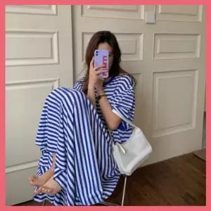 줄무늬원피스 스트라이프 롱원피스 여자 루즈핏 여름 데일리 모던 휴가룩