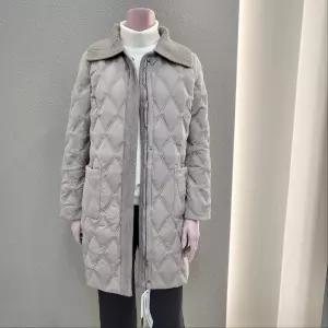 꼼빠니아퀼팅 하프기장 니트카라넥 다운패딩 CAEW0WIH050_IC