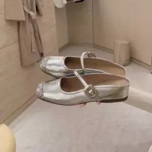 셉띠엠브레 앞코 슬리퍼 반 단화 여성슬리퍼 가방 사각 가보시 스팽글 UNO5