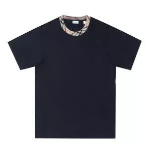 [버버리] 남성 체크 트리밍 반팔 티셔츠(8118959 A1222)