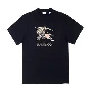 [버버리] 남성 기마상 EKD 로고 옹브레 반팔 티셔츠(8119013 A1189)