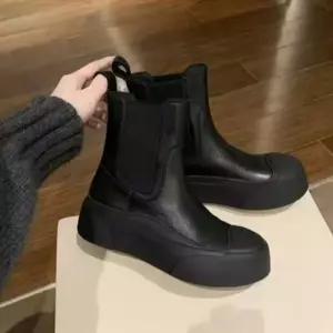 여자 두꺼운 가죽 바닥 워커힐 부츠 영국식 단화 MN 8cm OOTD5