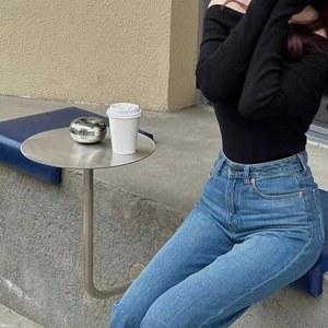 카페 커피숍 인테리어 붙박이 수입 엔틱 롤리폴리체어 윈도우벤치 컬러 안락 튤립체어