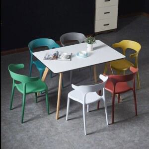 부서지지 않는 소뿔 매장 상황에 그레이 고깃집 파티오 플라스틱 식탁의자 방지 5인치 체어 도톰