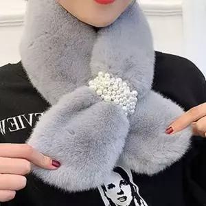 퍼 소재 진주 브로치 장식 겨울 방한 미니 숏 목도리 여성용 데일리 패션 액세서리