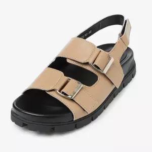 세라 모던 버클 가죽 백스트랩 샌들 K56S703