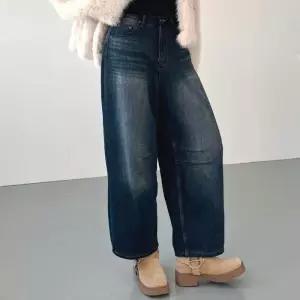 [신상오픈런]여성 겨울 벌룬 와이드핏 다트 워싱 벨벳 기모 청바지 (44092324)