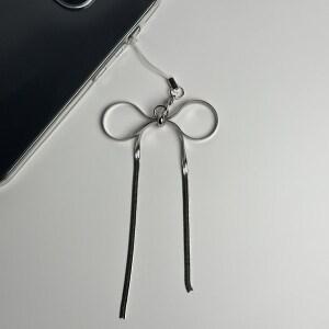 엘에떼 실버 리본 키링 뱀줄 심플 선물 핸드폰줄 스트랩 폰꾸 백꾸 에어팟 차키링