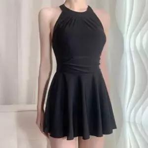 [하프클럽/]여성 홀터넥 플레어 수영복 체형 보정 원피스