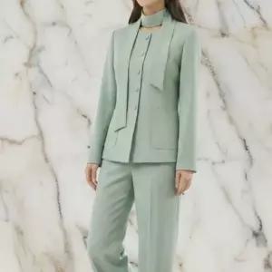 [하프클럽/]여성용 신축성 있는 폴리스판 루즈핏 재킷