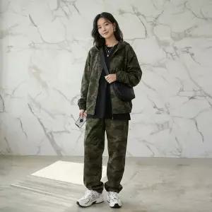 [하프클럽/]여성용 카모 패턴 루즈핏 후드집업