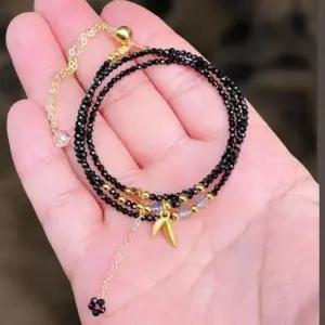 [신상오픈런]여성용 블랙 스피넬 인조 크리스탈 레이어드 목걸이 (44092275)