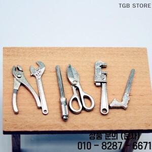 1세트 1:12 인형집 미니 합금 조절식 렌치 플라이어 도구 수리 모델 장면 소품 장난감 선물