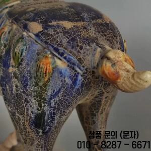 탕산채 청자 마법마 고대 도자기 박물관에서 발굴된 모조 골동품 말 장식품