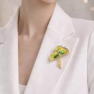 프리미엄 은행잎 브로치 골드 그린 여성 코트 자켓 머플러 포인트 고급 액세서리