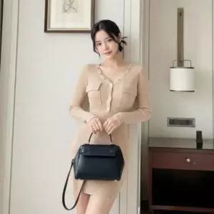 [하프클럽/셀러허브_여성트랜드패션]여성 쁘띠 캐쥬얼 주머니 단추 포인트