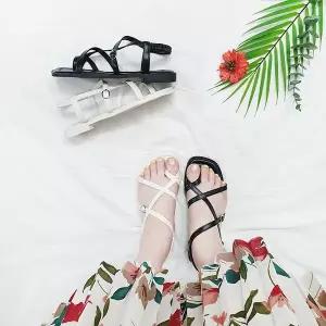 [디아]로나 엄지 쪼리 크로스 스트랩 밴딩 샌들 2cm