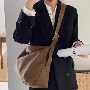 가죽 빅 크로스 백 태블릿 학생 큰 가방