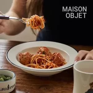 로렌스 런던 파스타볼