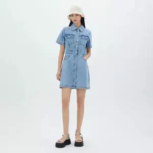 [롯데백화점]랩 반팔 셔츠형 미니 데님원피스(AR2DO460)
