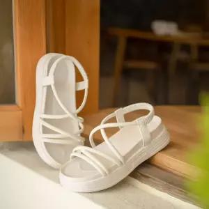 SOVO 블랙잭 플랫폼 스트랩샌들 5cm