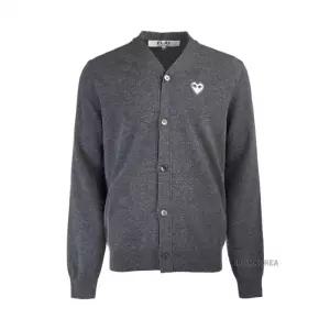 [라벨루쏘]  FW25 공용 화이트 하트 가디건 AX N062 051 GREY