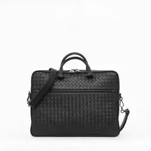 보테가베네타 인트레치아토 클래식 남성 서류백 516110 V4651 1000