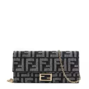 25FW 8M0365 AUT4 F1UJ5) 여성 바게트 체인 장지갑