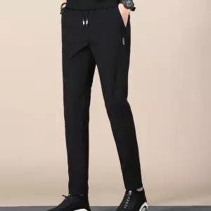 남성 얇은 소재 편안한 착용감 일자 트레이닝 바지