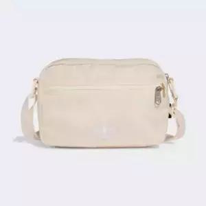 아디다스크로스백 IX7331 아디다스 프리미엄 에센셜 스몰 에어라이너 백 IX7331