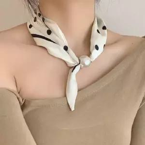 봄 가을 부드러운  느낌 자석 예쁜스카프 스카프 진주목걸이 진주 실크 예쁜스카프
