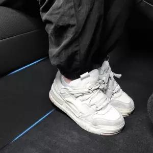 테슬라 모델Y 주니퍼 보호 튜닝 시트 하단 몰딩 자동차 커버악세사리 스크래치 필수용품 스텝