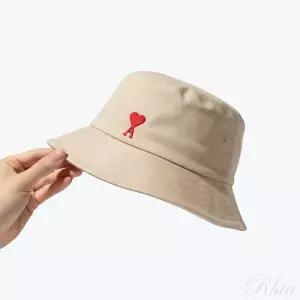 [아미] 하트로고 샌드 버킷햇 UHA246 AW0041 255 154129180