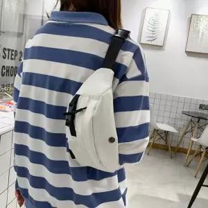 트렌드 인싸템 가방 지갑 보관 슬링백 데일리 가방 대학생힙색가방 공항보조가방