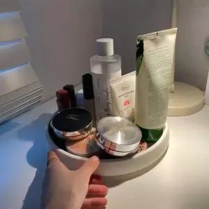 [RIZPICK]다용도 원형 회전 트레이 정리대 화이트