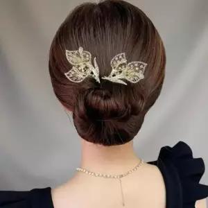 [신상오픈런]여성용 꽃 모티프 큐빅 헤어핀 올림머리 장식 (44092265)