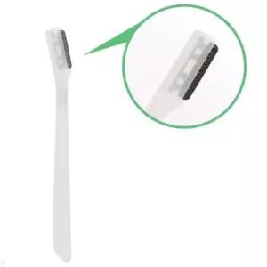 일자형 디자인으로 정교한 눈썹정리 완성 일자 눈썹칼