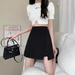 [의류] 여성 블랙 허리 밴딩 미니 치마바지 RK 바지 여성 블랙 미니스커트 밴딩 검은색 짧은 치마