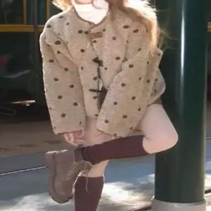 동계 일체형 도트 세무 코트 램스울 털 짧은 여성패션 상의 모피 두꺼운 양면 DL4