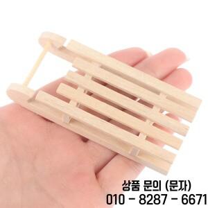 1PCS 미니어처 크리스마스 매달려 화환 인형 집 트리 갈 랜드 벽 잔디 스트립 홈 인테리어 액세서리