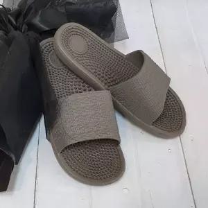 TBZ EVA 쿠션왕 지압거실화 브라운