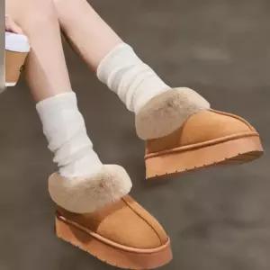 [신상오픈런]여성용 기모 퍼 슬리퍼 절개 라인 포인트 디자인 (44092291)