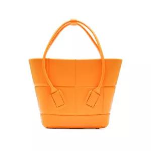 보테가 베네타 아르코 미니 러버 쇼핑백 탠저린 691194V14I07010