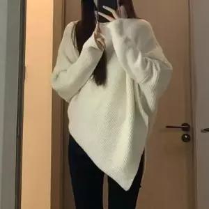 [의류] 가오리니트 터틀넥 언발란스 가오리핏 긴팔 골지니트티